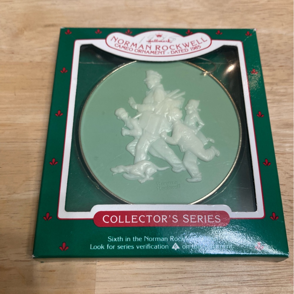 Vintage 1985 Hallmark Norman Rockwell Collector's Series Ornament “Jolly Postman - Picture 1 of 6
